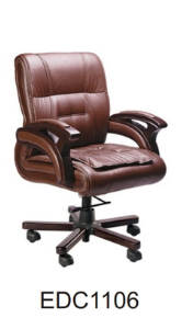 Maroon Eleganc Director Chair featuring ergonomic cushioning and sleek leatherette design