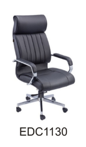 Black Eleganc Director Chair featuring cushioned support and premium leatherette tapestry
